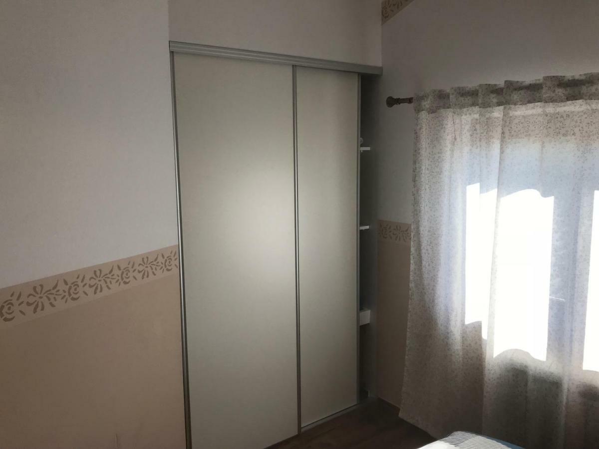 Apartments Vidovic Cezarji Bagian luar foto